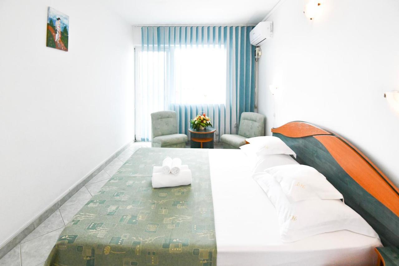Complex Tismana 3* All Inclusive Jupiter Ngoại thất bức ảnh