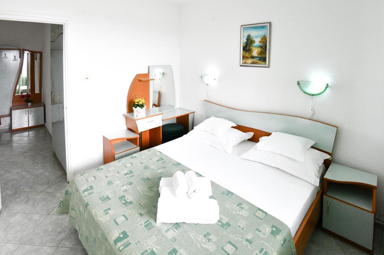 Complex Tismana 3* All Inclusive Jupiter Ngoại thất bức ảnh