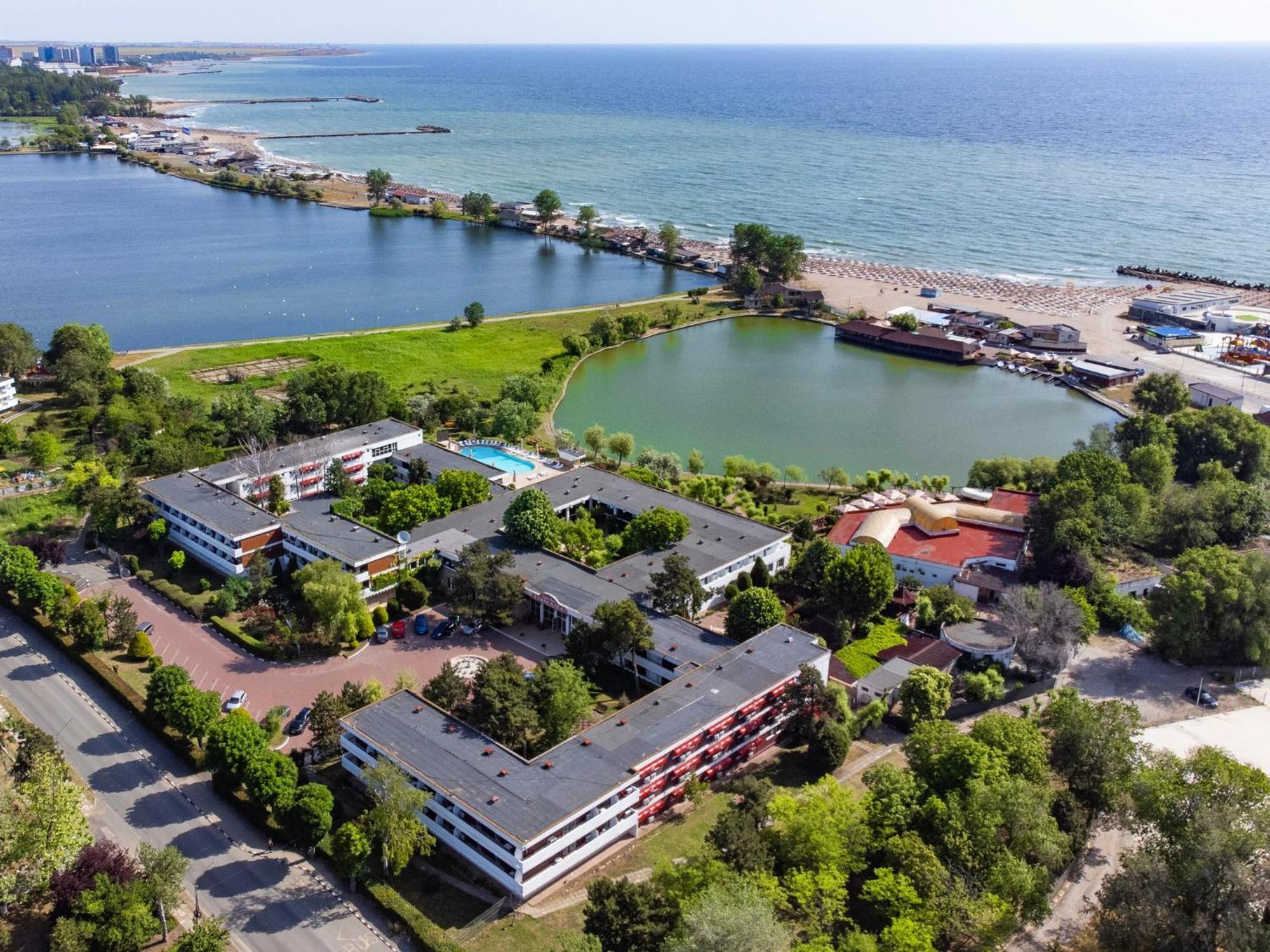 Complex Tismana 3* All Inclusive Jupiter Ngoại thất bức ảnh